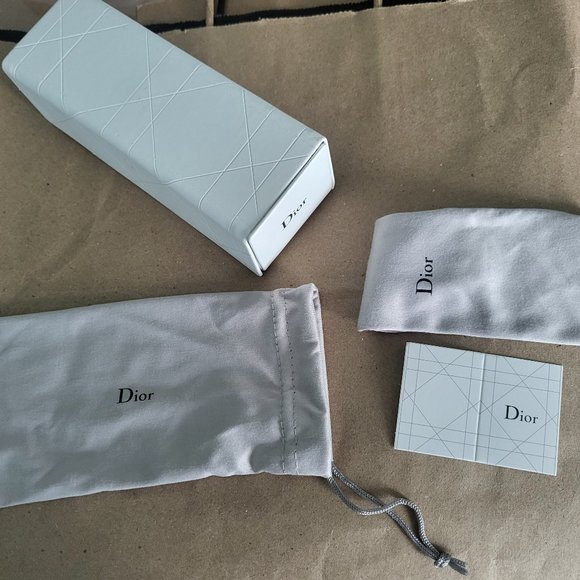Dior sunglasses case - Picture 1 of 6